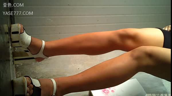 【想偶之家独家】AD系列高清厕所偷拍合集（25V）自压合集